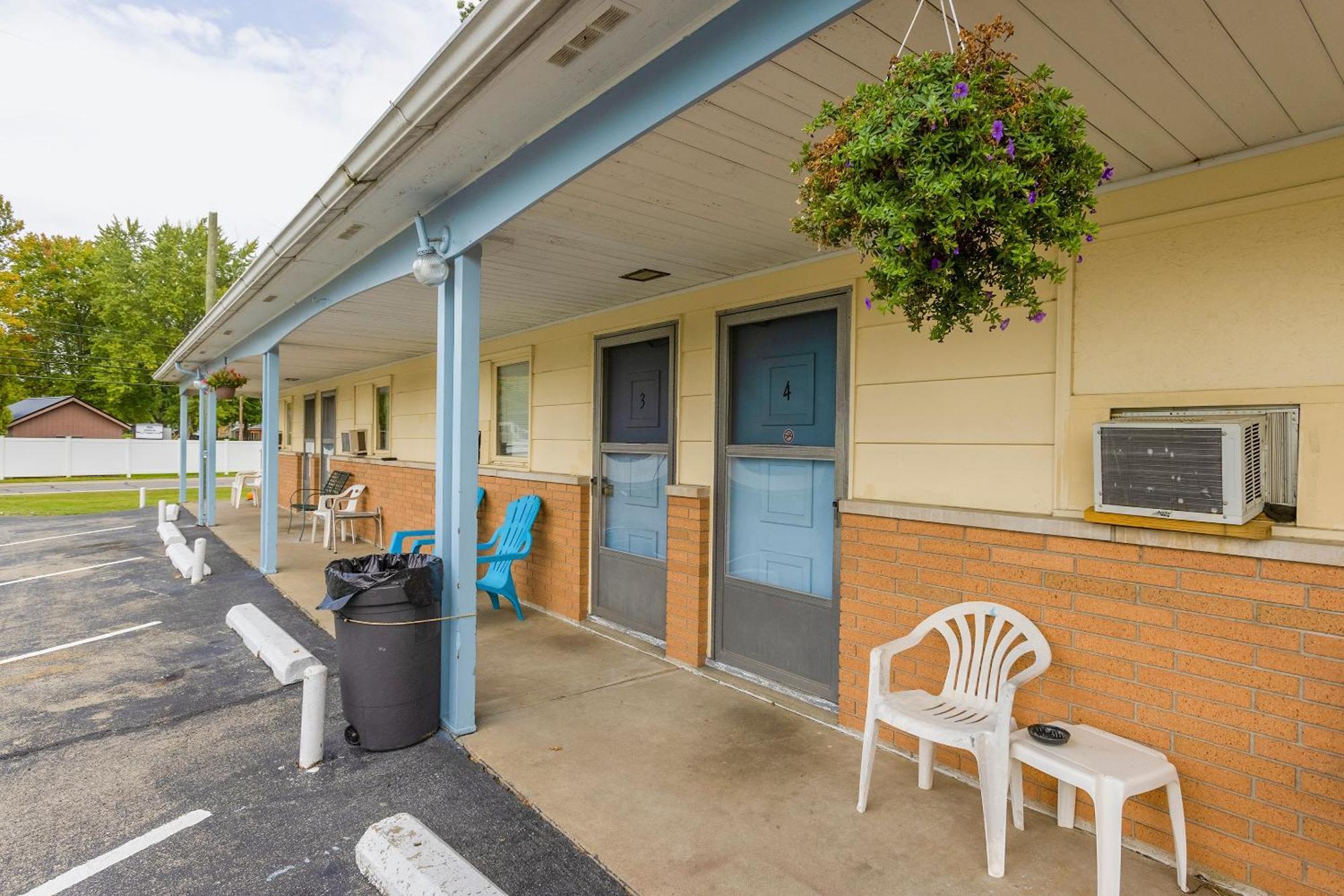 Parkside Motel By Oyo Meadville Conneaut Lake Conneaut Lakeshore Bagian luar foto