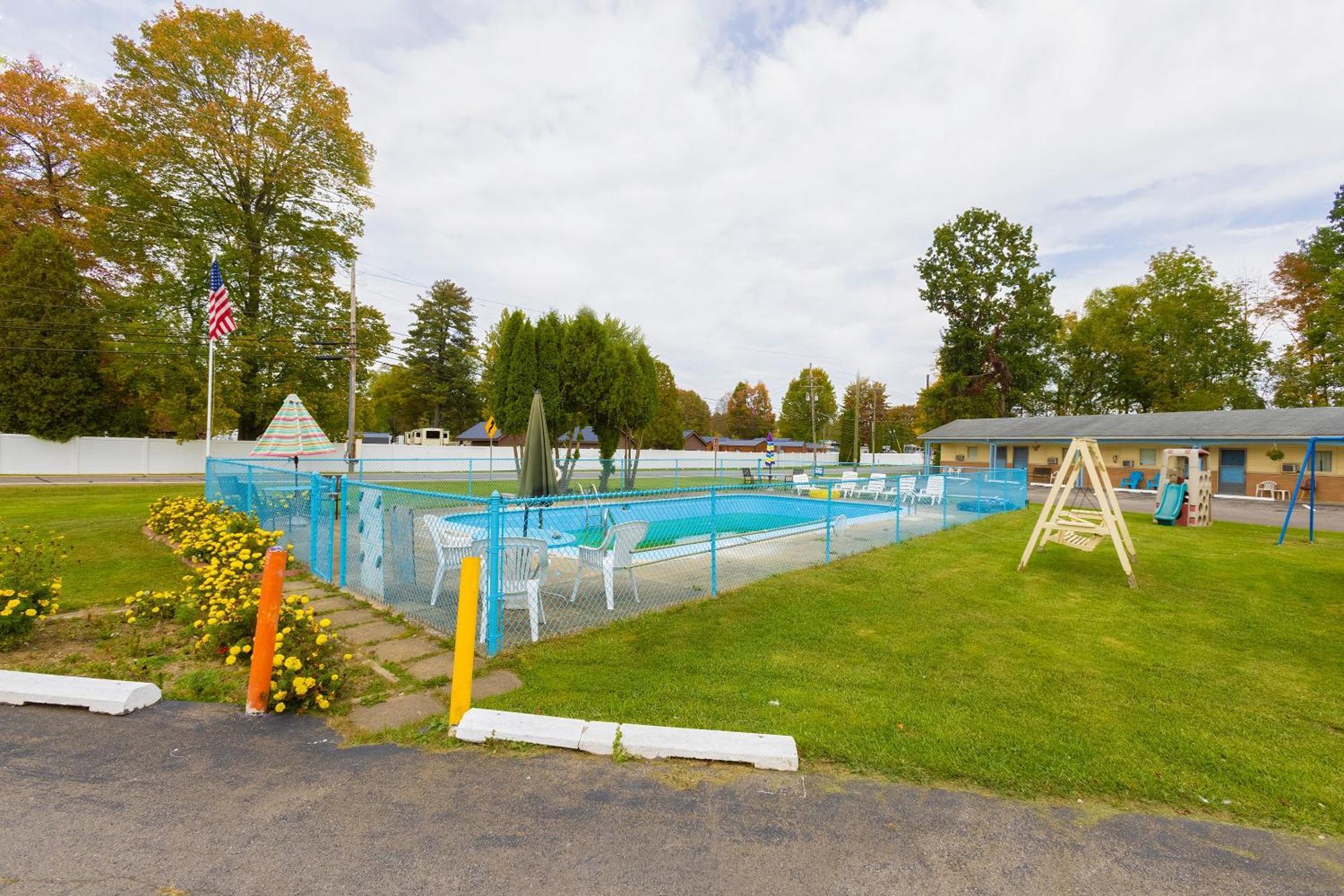 Parkside Motel By Oyo Meadville Conneaut Lake Conneaut Lakeshore Bagian luar foto