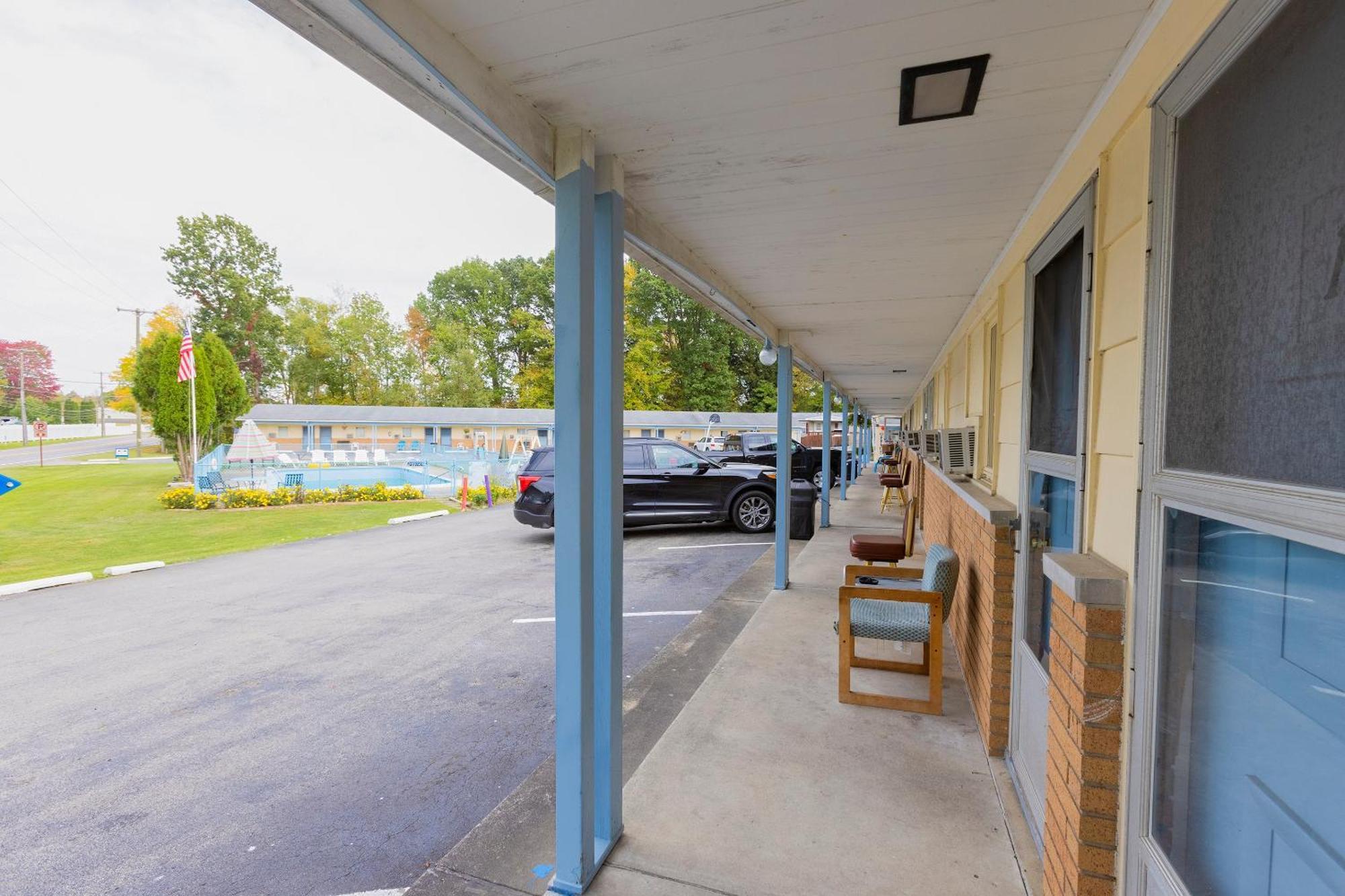 Parkside Motel By Oyo Meadville Conneaut Lake Conneaut Lakeshore Bagian luar foto