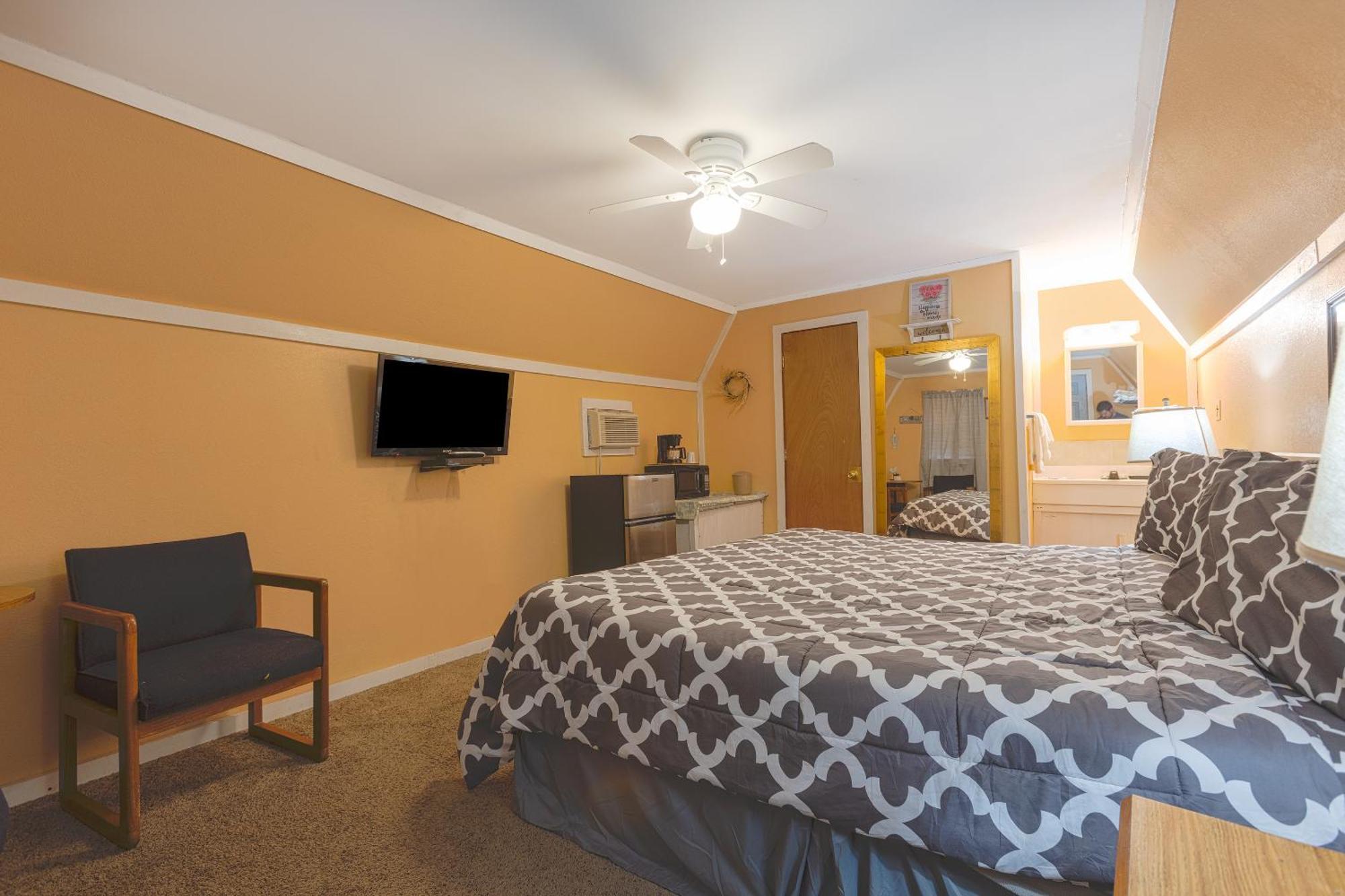 Parkside Motel By Oyo Meadville Conneaut Lake Conneaut Lakeshore Bagian luar foto